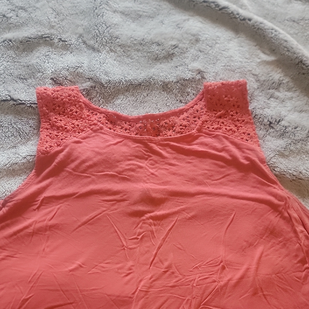 Old Navy Coral Lace Tank Top